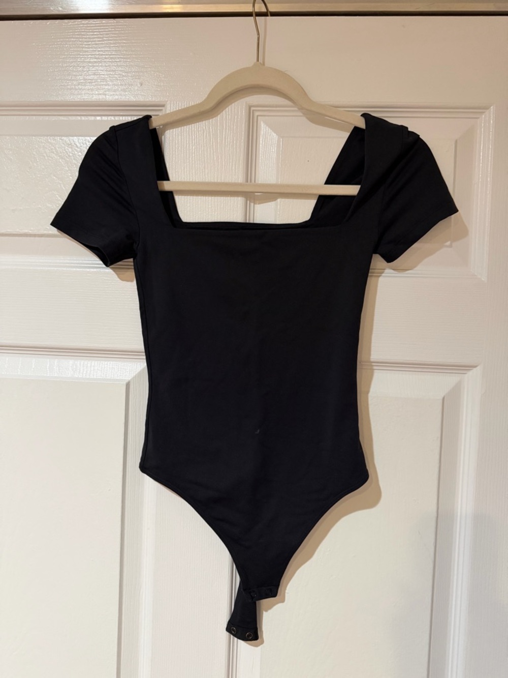 Babaton Black Square-Neck Short Sleeve Bodysuit